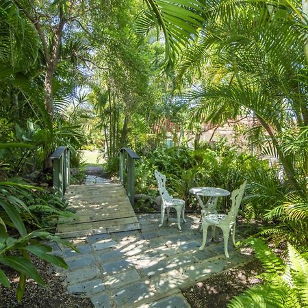 Affordable Island Escape! Queen Studio, Nelly Bay Exterior foto